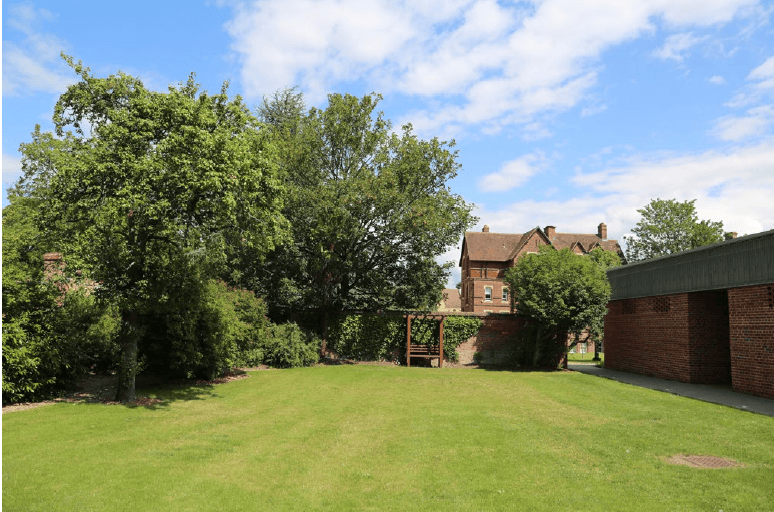 College lawn to be transformed